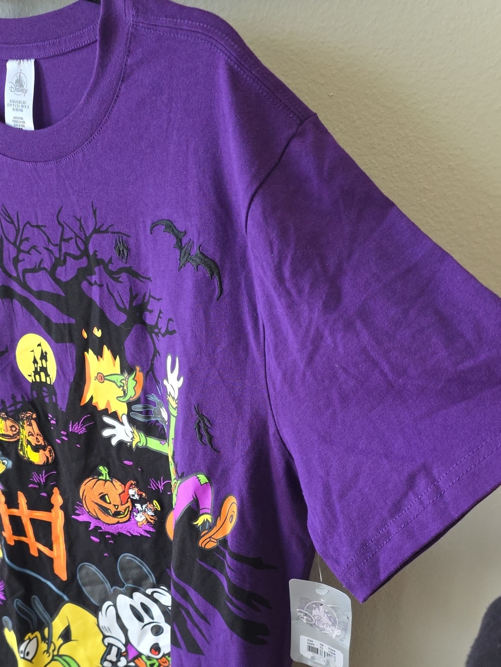 Disney Adult Halloween Cotton T-Shirt Mickey Donald Goofy Pluto Unisex Sz L NWT - Picture 6 of 16